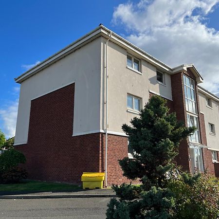 Flat Five, 212 Eaglesham Road, East Kilbride, Glasgow Dış mekan fotoğraf