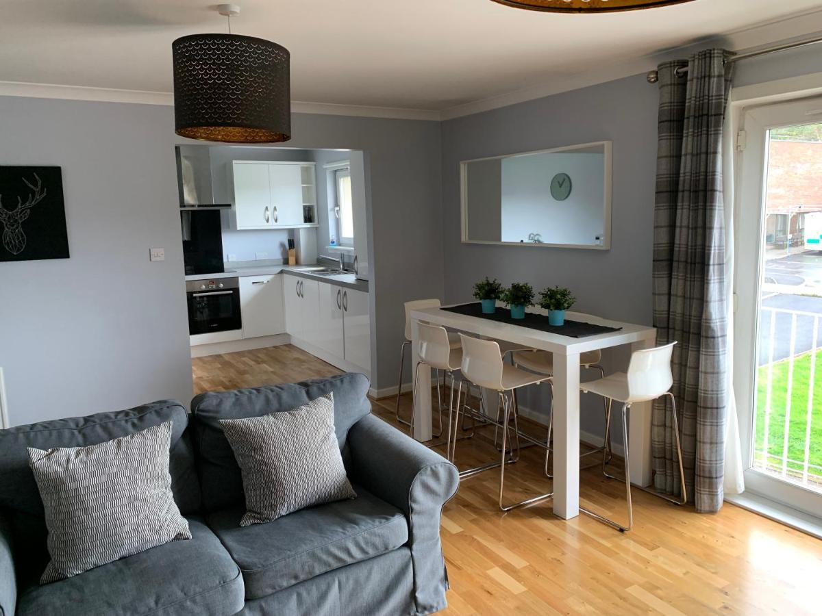 Flat Five, 212 Eaglesham Road, East Kilbride, Glasgow Dış mekan fotoğraf